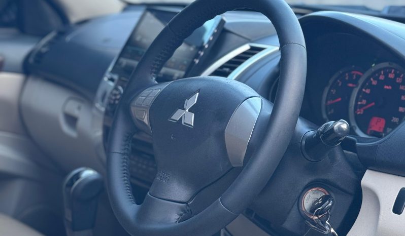 MITSUBISHI PAJERO EXCEED AT 2011 full